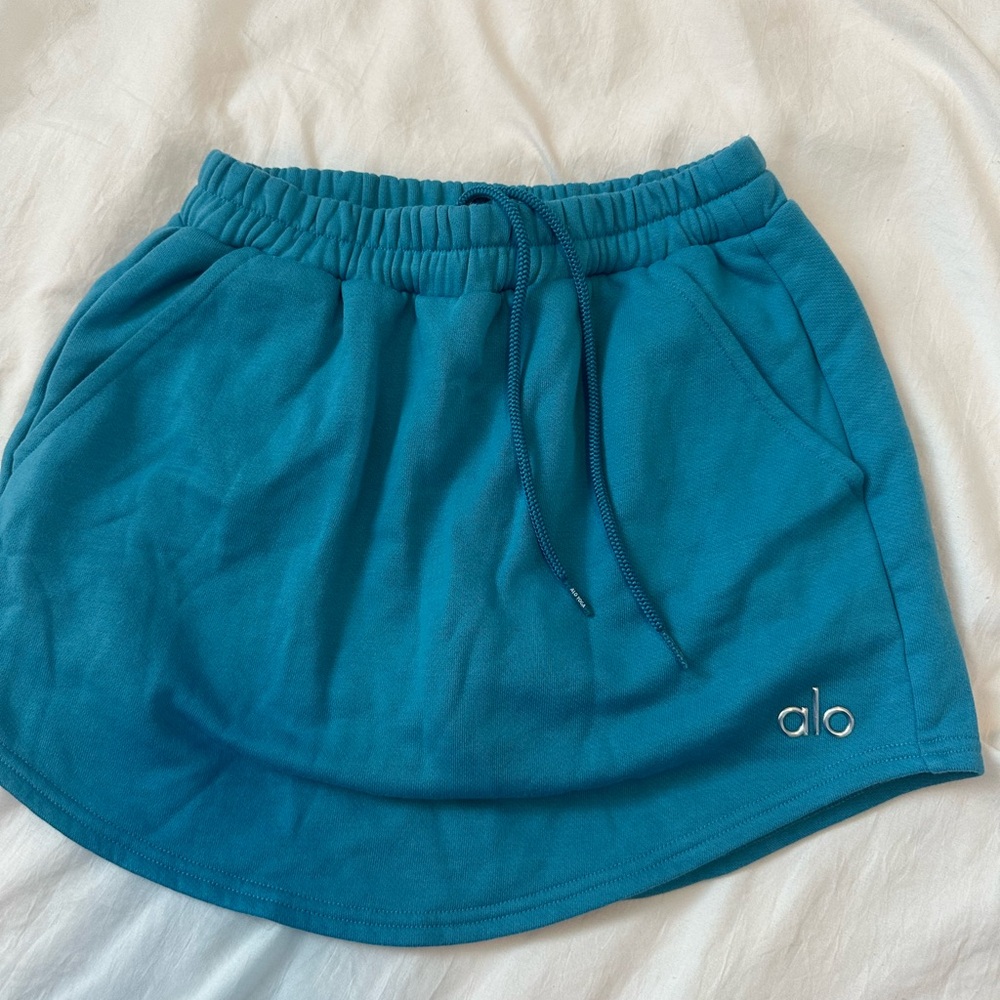 Alo skirt